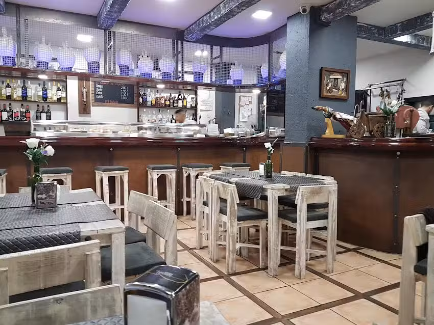 THE TAPA NEGRA Gastrotaper&iacute;a -Altozano-