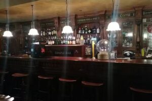 THE TEMPLE BAR Burjassot (Ver horarios en nuestra Web)