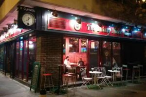 The Thirty Three IRISH PUB