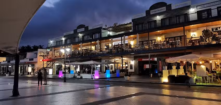 The Upper Deck Sports Pub