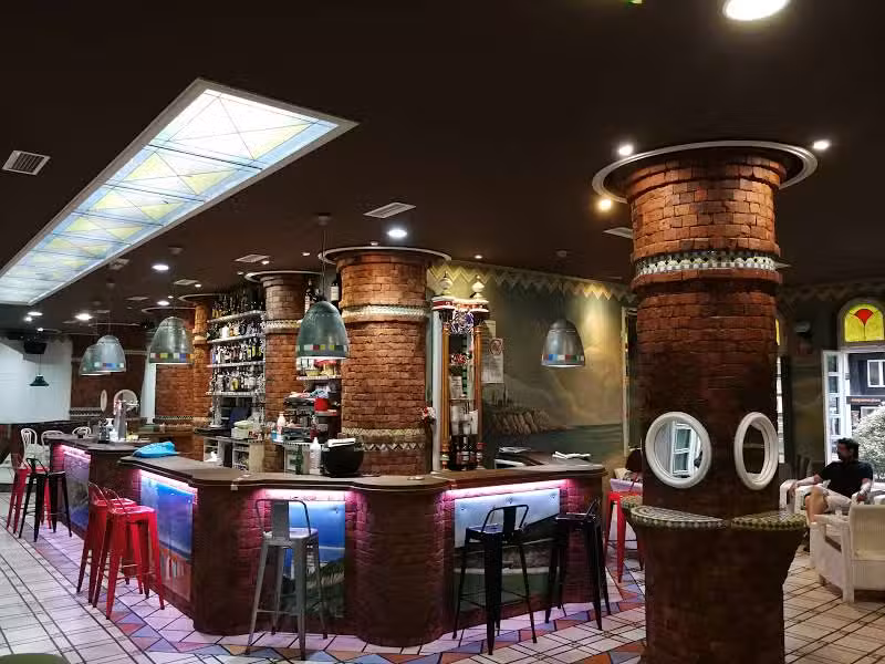 Tierra Coffee Drink Pub