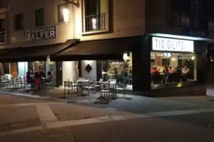 T&iacute;o Gilito Burger&Bar