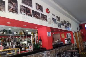 T&oacute;mate Algo Caf&eacute; Bar