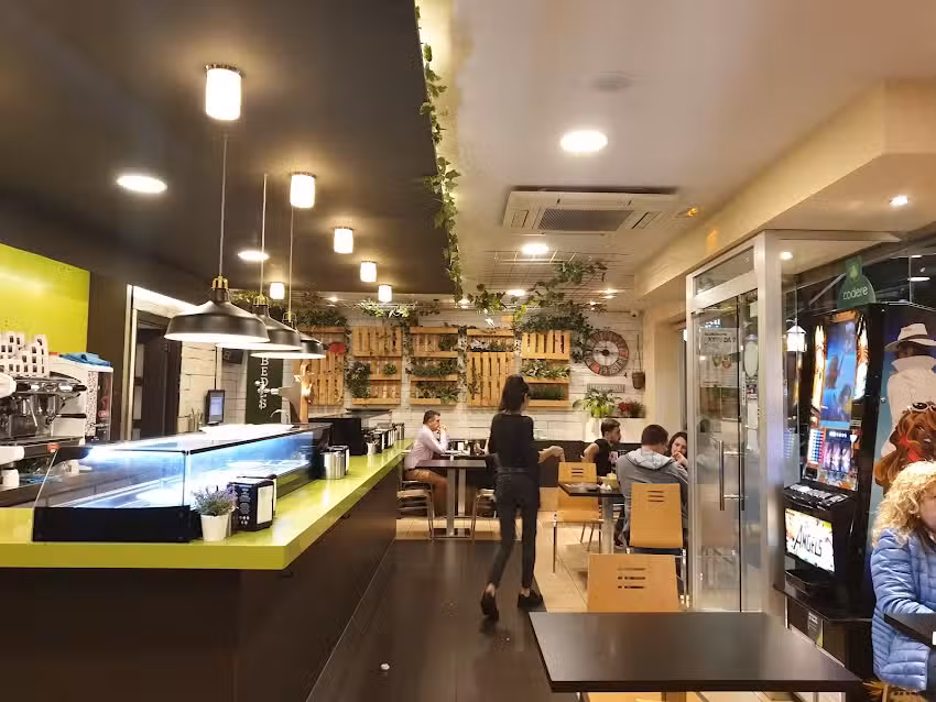 Tr&eacute;bedes Restaurante Bar