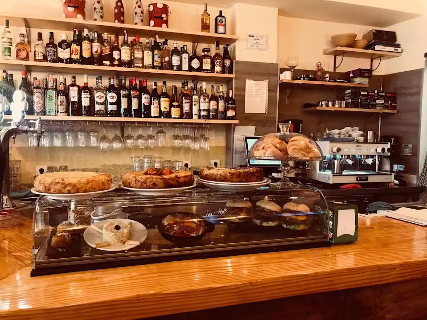 TWIST caf&eacute;-bar