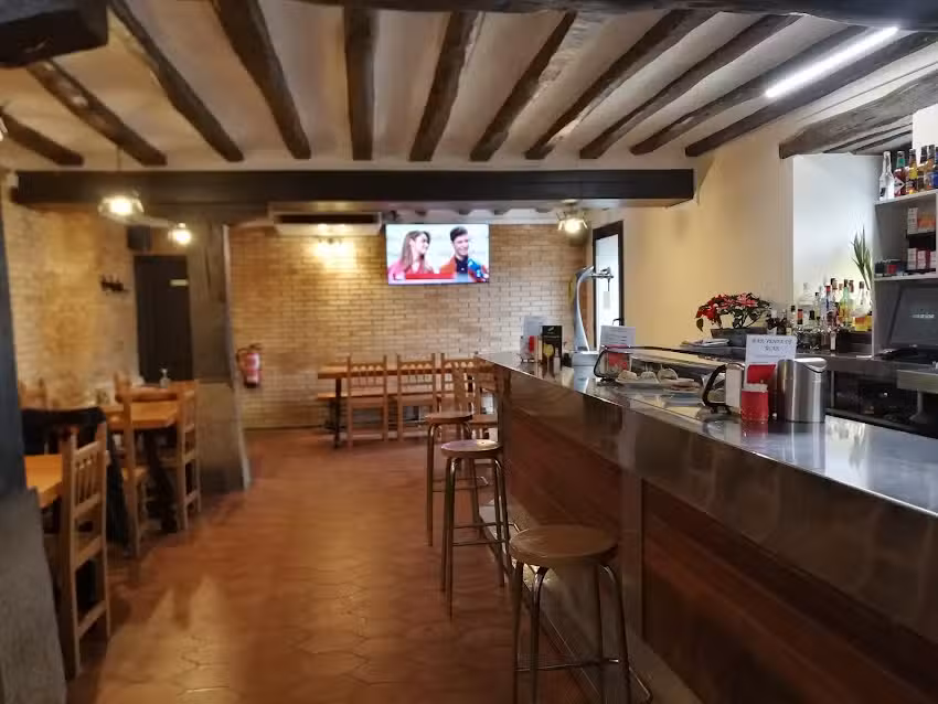 Ukarreko benta / Venta de &Uacute;car