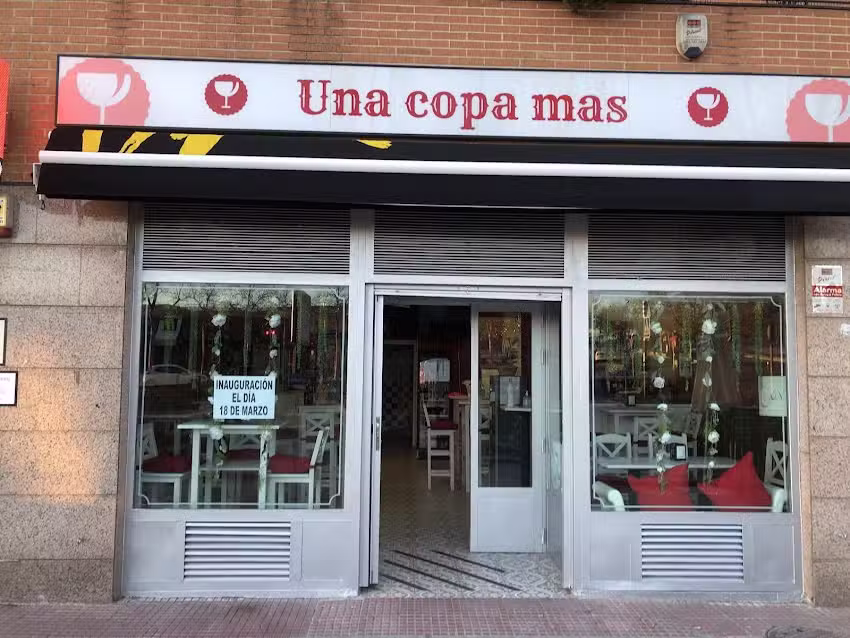 Una copa m&aacute;s