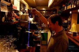 Upabi. Caf&eacute; &ndash; Bar