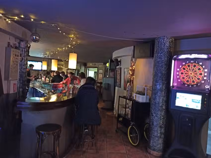 Uyuyuy Bar