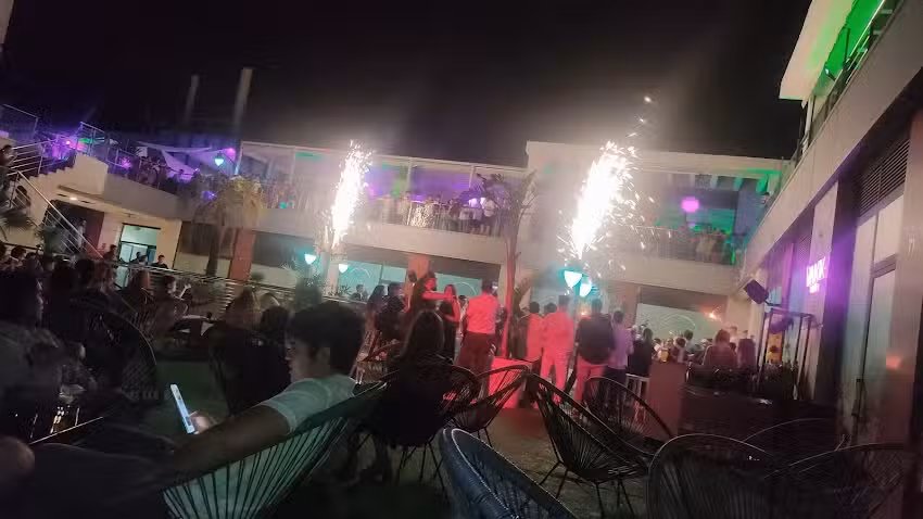 Varadero Caf&eacute; & Copas
