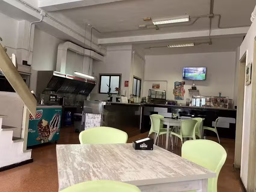 Veintiuno Caf&eacute;