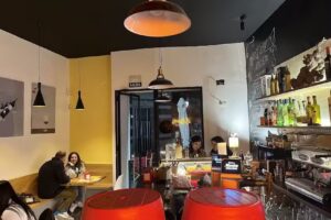 Vermuter&iacute;a L&acute;Aperitiu