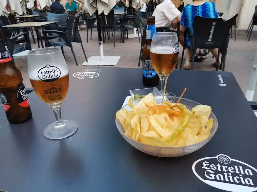 Vermuteria &ndash; Mini Bar