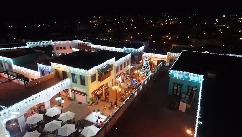 Villa Comercial El Campanario