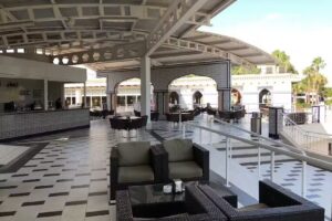 Villamart&iacute;n Club House