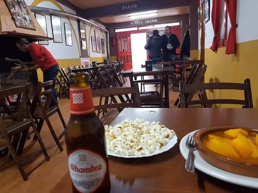 Vino del pa&iacute;s &ldquo;El Burladero &ldquo;