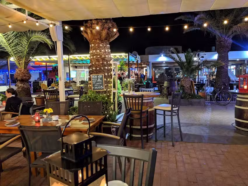 Vino + Lanzarote Bar