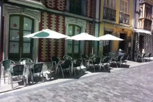 VINOS Y COPAS SELIQUIN &ndash; LUANCO