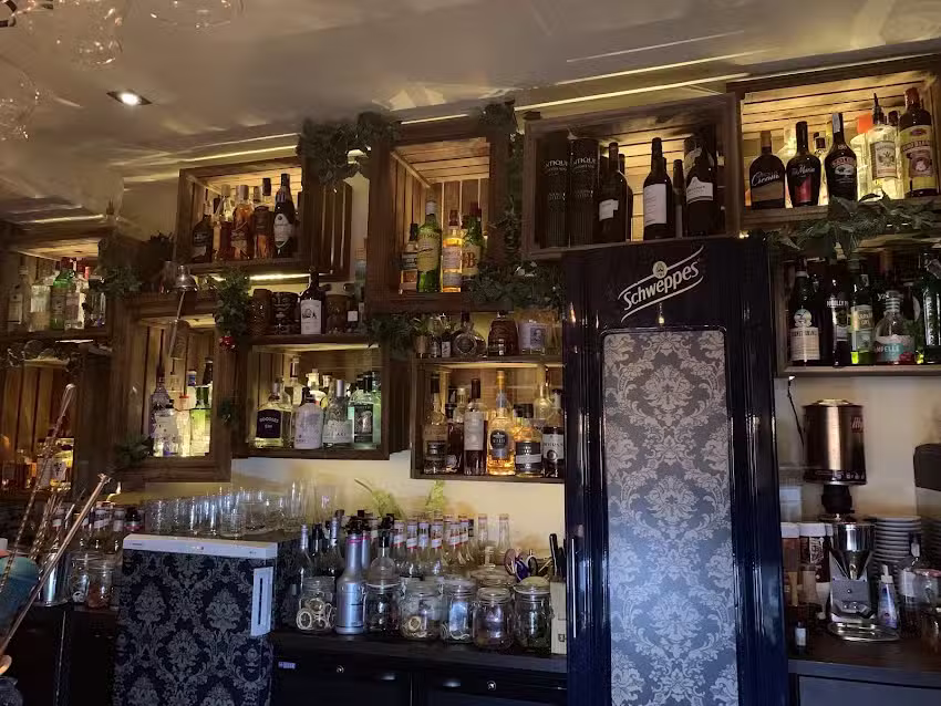 Vintage Cocktail Bar