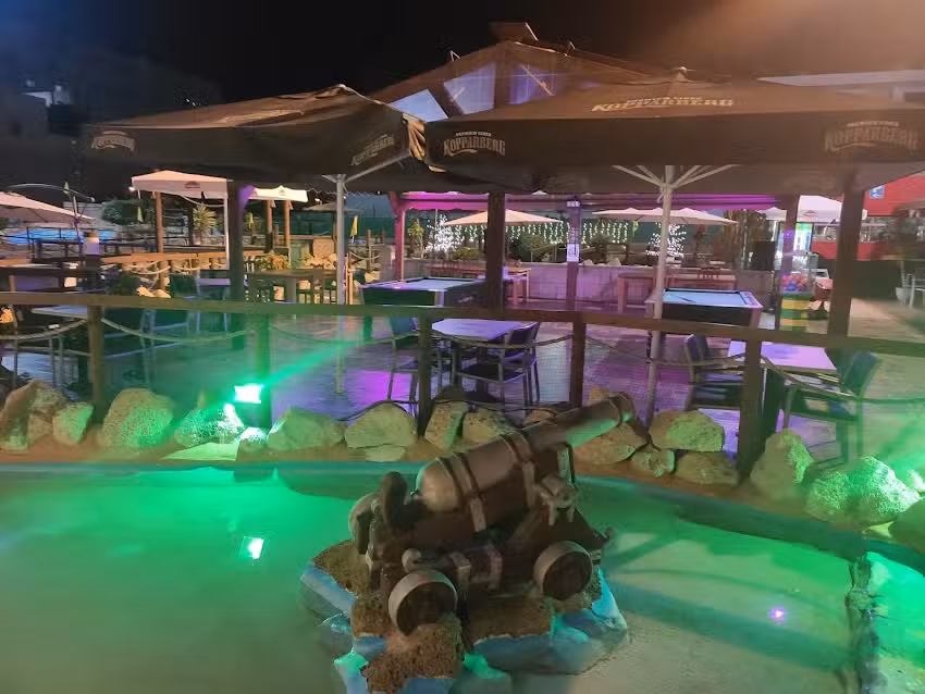 ViVO Mini Golf Treasure Island