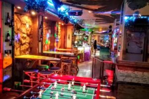 Waikiki Cocktail Bar