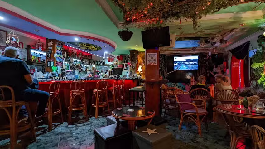 Weirdos Elephant Bar