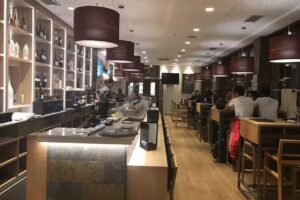 Wine Bar by Vi&ntilde;a Pomal