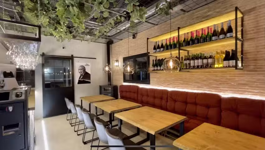 Wine Bar EL ALMAC&Eacute;N