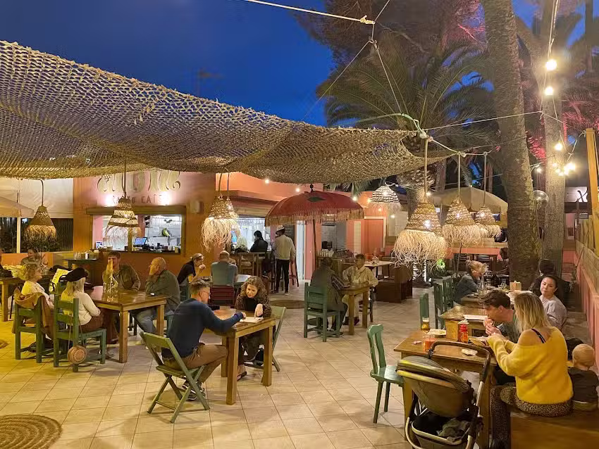 Word of Mouth (WOM) &ndash; Santa Eulalia