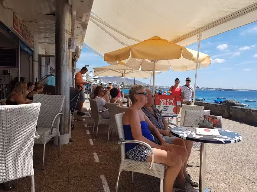 Yum Yum Playa Blanca