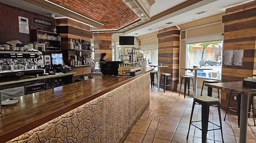 Zenai Cafeter&iacute;a-Taper&iacute;a.