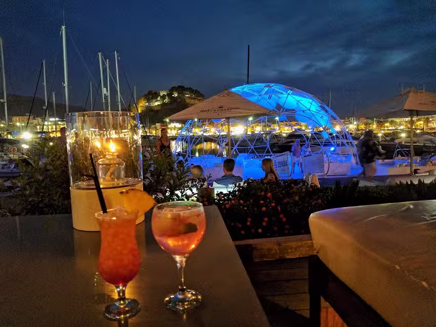 Zensa Lounge