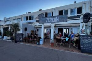 Zeppelin Cocktail & Music Bar