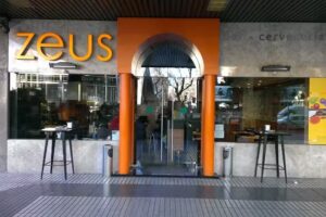 Zeus Bar
