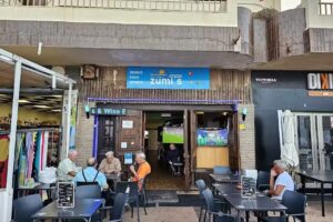 Zumi&rsquo;s Sports Bar